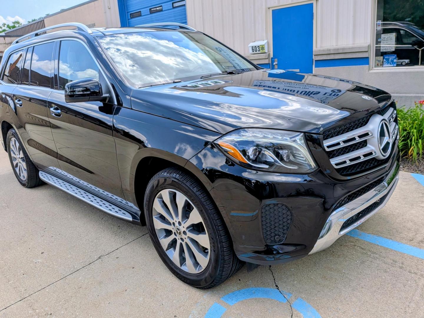 2019 Black /Almond Beige Leather Mercedes-Benz GLS-Class GLS450 4MATIC (4JGDF6EE3KB) with an 3.0L V6 DOHC 24V TURBO DIESEL engine, 7A transmission, located at 603 Amelia Street, Plymouth, MI, 48170, (734) 459-5520, 42.378841, -83.464546 - Vehicles shown by appointment - Please call ahead - 734-459-5520, text 734-658-4573 or contact us via our web site at: http://www.selectmotors.com for complete Inventory, Photos, Videos and FREE Carfax Reports. 2019 Mercedes-Benz GLS 450 4MATIC Price: $23,995 (Warranty & Documentary Fee Included) - Photo#10