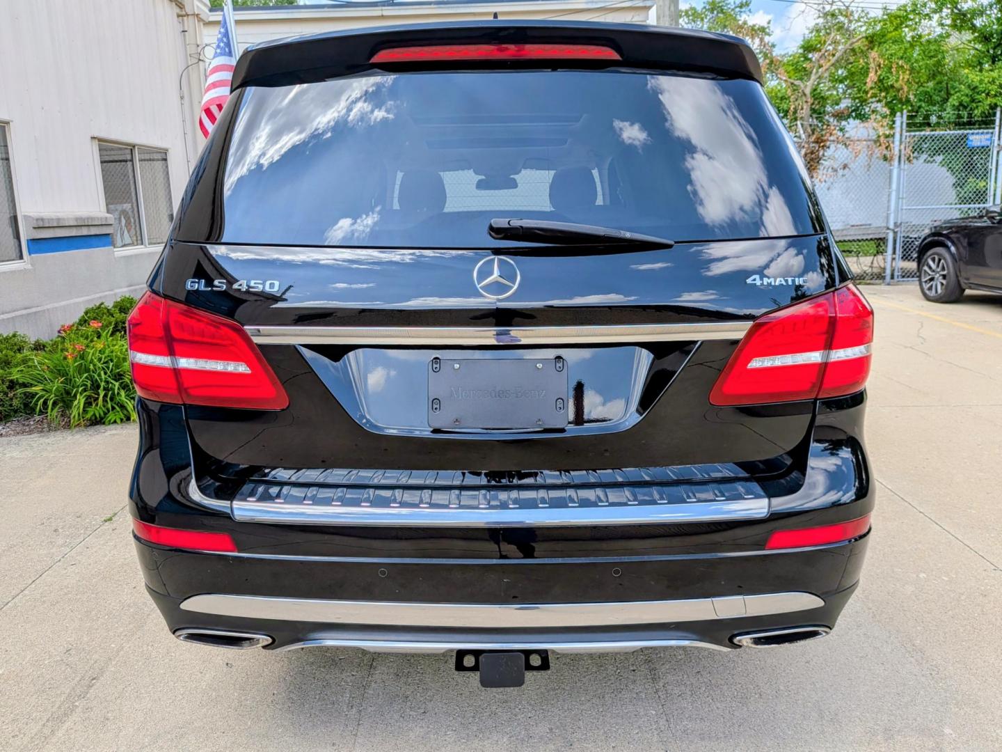 2019 Black /Almond Beige Leather Mercedes-Benz GLS-Class GLS450 4MATIC (4JGDF6EE3KB) with an 3.0L V6 DOHC 24V TURBO DIESEL engine, 7A transmission, located at 603 Amelia Street, Plymouth, MI, 48170, (734) 459-5520, 42.378841, -83.464546 - Vehicles shown by appointment - Please call ahead - 734-459-5520, text 734-658-4573 or contact us via our web site at: http://www.selectmotors.com for complete Inventory, Photos, Videos and FREE Carfax Reports. 2019 Mercedes-Benz GLS 450 4MATIC Price: $23,995 (Warranty & Documentary Fee Included) - Photo#13
