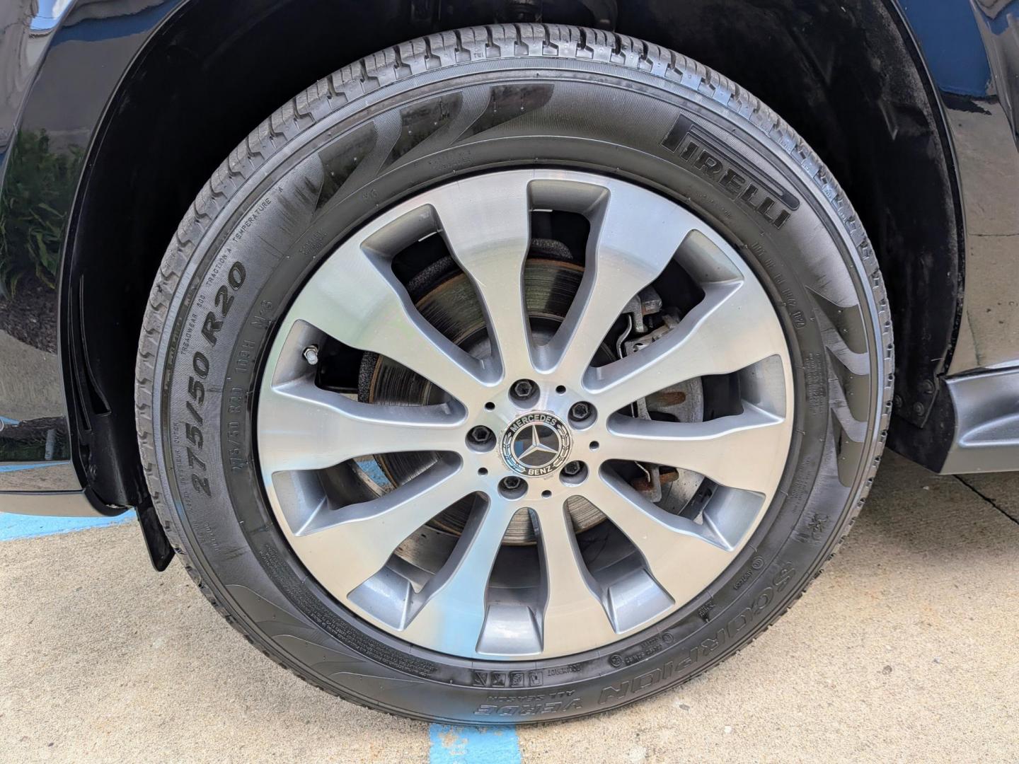 2019 Black /Almond Beige Leather Mercedes-Benz GLS-Class GLS450 4MATIC (4JGDF6EE3KB) with an 3.0L V6 DOHC 24V TURBO DIESEL engine, 7A transmission, located at 603 Amelia Street, Plymouth, MI, 48170, (734) 459-5520, 42.378841, -83.464546 - Vehicles shown by appointment - Please call ahead - 734-459-5520, text 734-658-4573 or contact us via our web site at: http://www.selectmotors.com for complete Inventory, Photos, Videos and FREE Carfax Reports. 2019 Mercedes-Benz GLS 450 4MATIC Price: $23,995 (Warranty & Documentary Fee Included) - Photo#14
