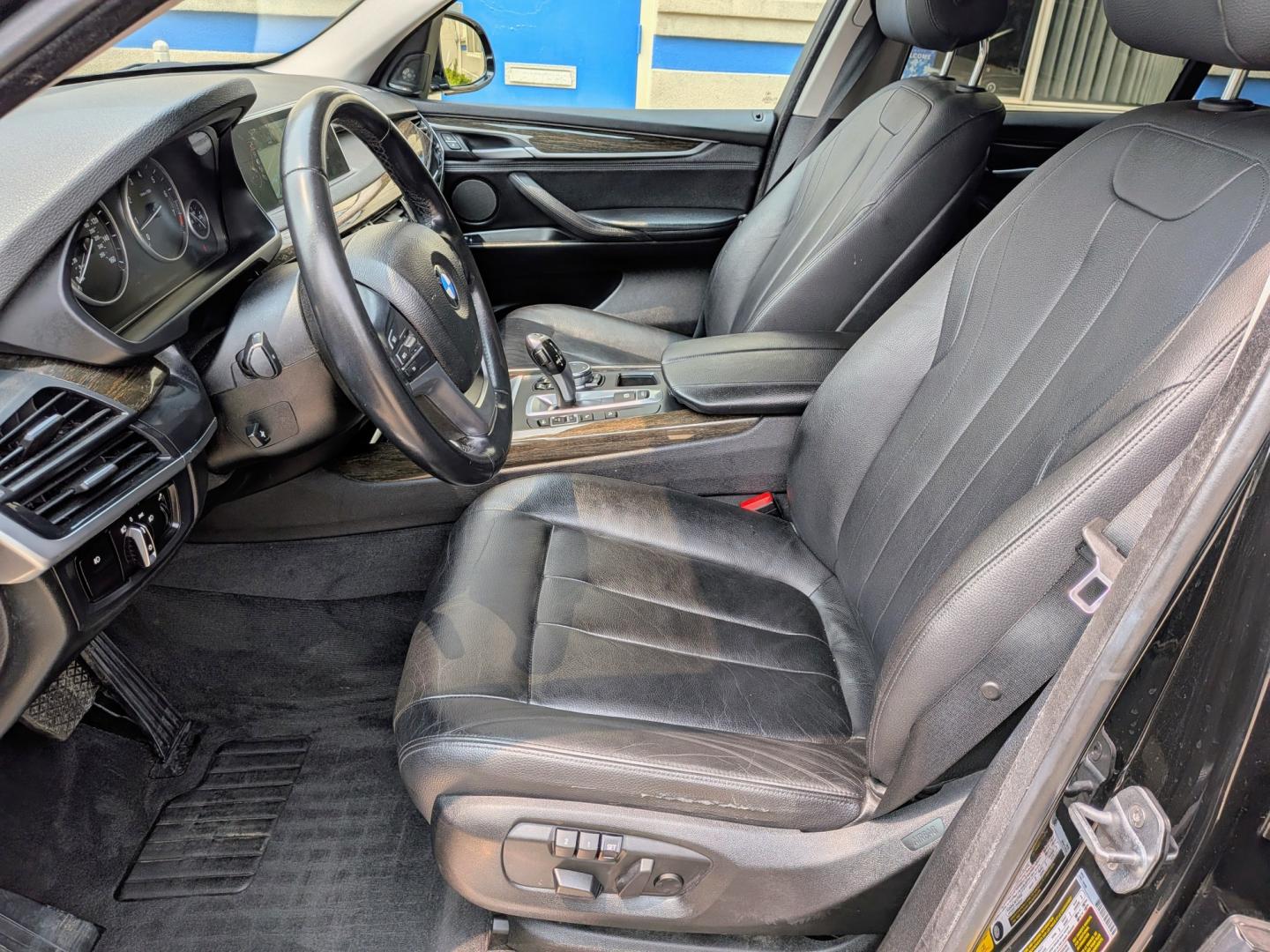 2015 Black /Black leather BMW X5 xDrive35i (5UXKR0C54F0) with an 3.0L L6 DOHC 24V engine, 8-Speed Automatic transmission, located at 603 Amelia Street, Plymouth, MI, 48170, (734) 459-5520, 42.378841, -83.464546 - Vehicles shown by appointment - Please call ahead - 734-459-5520, text 734-658-4573 or contact us via our web site at: http://www.selectmotors.com for complete Inventory, Photos, Videos and FREE Carfax Reports. 2015 BMW X5 xDrive35i Luxury Line — $15,995 Super Clean | Fully Serviced | Warranty- Photo#4
