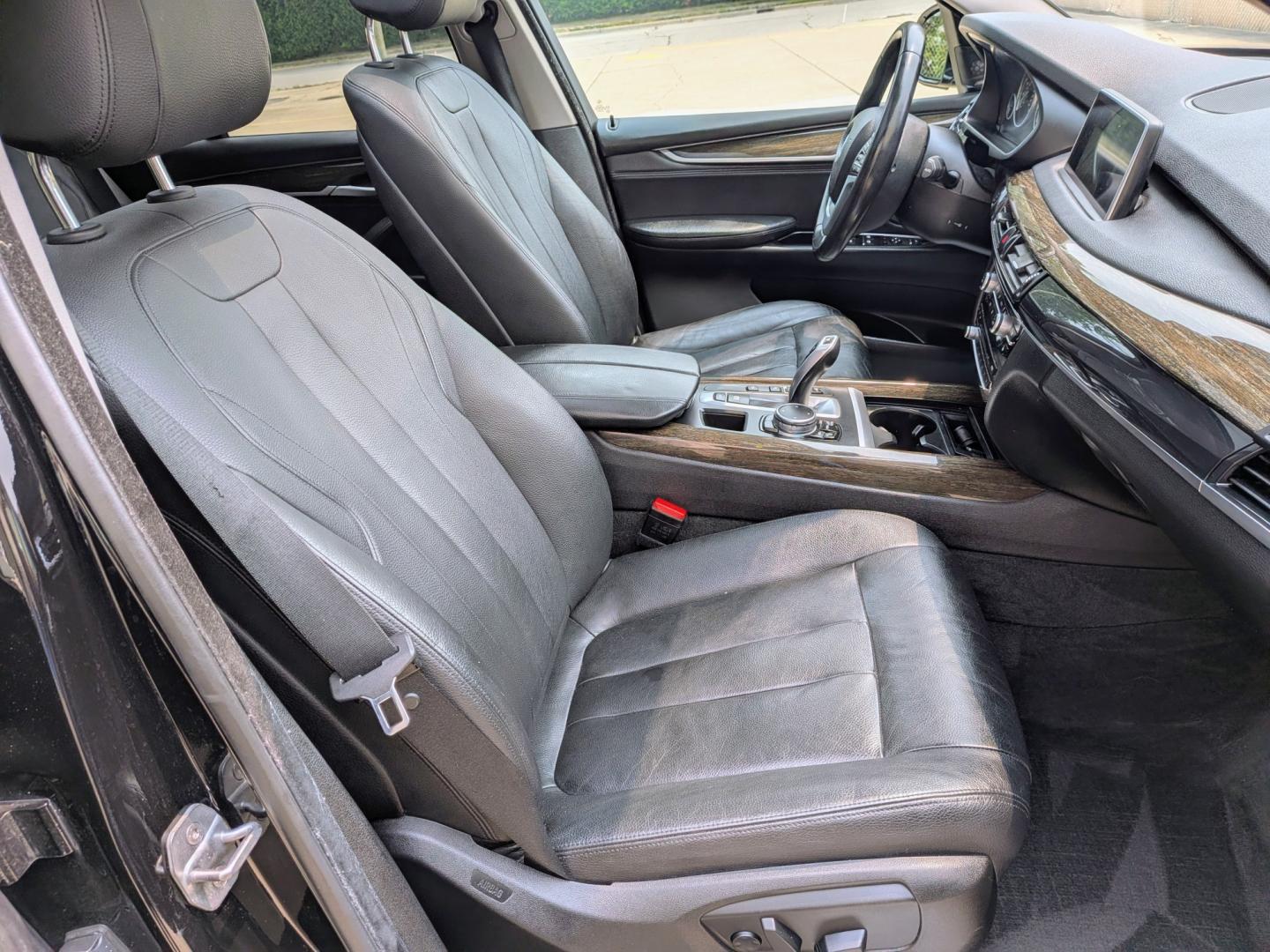 2015 Black /Black leather BMW X5 xDrive35i (5UXKR0C54F0) with an 3.0L L6 DOHC 24V engine, 8-Speed Automatic transmission, located at 603 Amelia Street, Plymouth, MI, 48170, (734) 459-5520, 42.378841, -83.464546 - Vehicles shown by appointment - Please call ahead - 734-459-5520, text 734-658-4573 or contact us via our web site at: http://www.selectmotors.com for complete Inventory, Photos, Videos and FREE Carfax Reports. 2015 BMW X5 xDrive35i Luxury Line — $15,995 Super Clean | Fully Serviced | Warranty- Photo#8