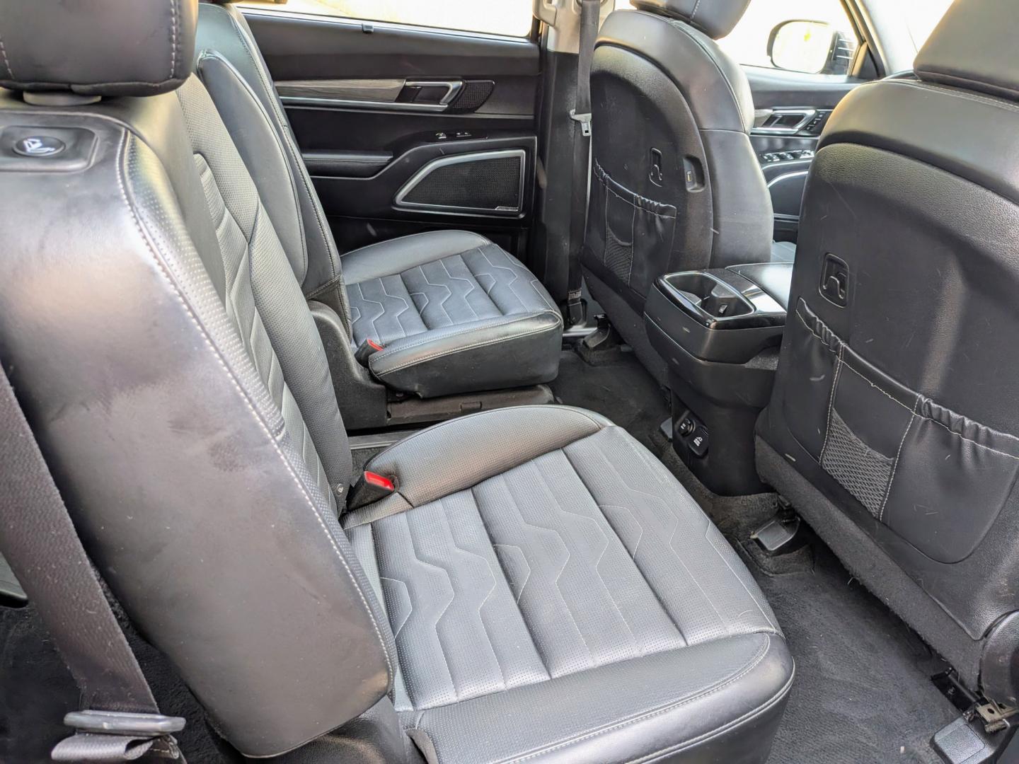 2021 Black /Black leather Kia Telluride SX AWD (5XYP5DHC0MG) with an 3.8L V6 DOHC 24V engine, 8A transmission, located at 603 Amelia Street, Plymouth, MI, 48170, (734) 459-5520, 42.378841, -83.464546 - Vehicles shown by appointment - Please call ahead - 734-459-5520, text 734-658-4573 or contact us via our web site at: http://www.selectmotors.com for complete Inventory, Photos, Videos and FREE Carfax Reports. 2021 Kia Telluride SX V6 AWD (Nightfall & SX Prestige Packages) Price: $21,995 (Doc f- Photo#7