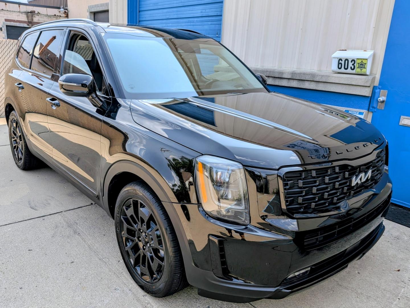 2021 Black /Black leather Kia Telluride SX AWD (5XYP5DHC0MG) with an 3.8L V6 DOHC 24V engine, 8A transmission, located at 603 Amelia Street, Plymouth, MI, 48170, (734) 459-5520, 42.378841, -83.464546 - Vehicles shown by appointment - Please call ahead - 734-459-5520, text 734-658-4573 or contact us via our web site at: http://www.selectmotors.com for complete Inventory, Photos, Videos and FREE Carfax Reports. 2021 Kia Telluride SX V6 AWD (Nightfall & SX Prestige Packages) Price: $21,995 (Doc f- Photo#10