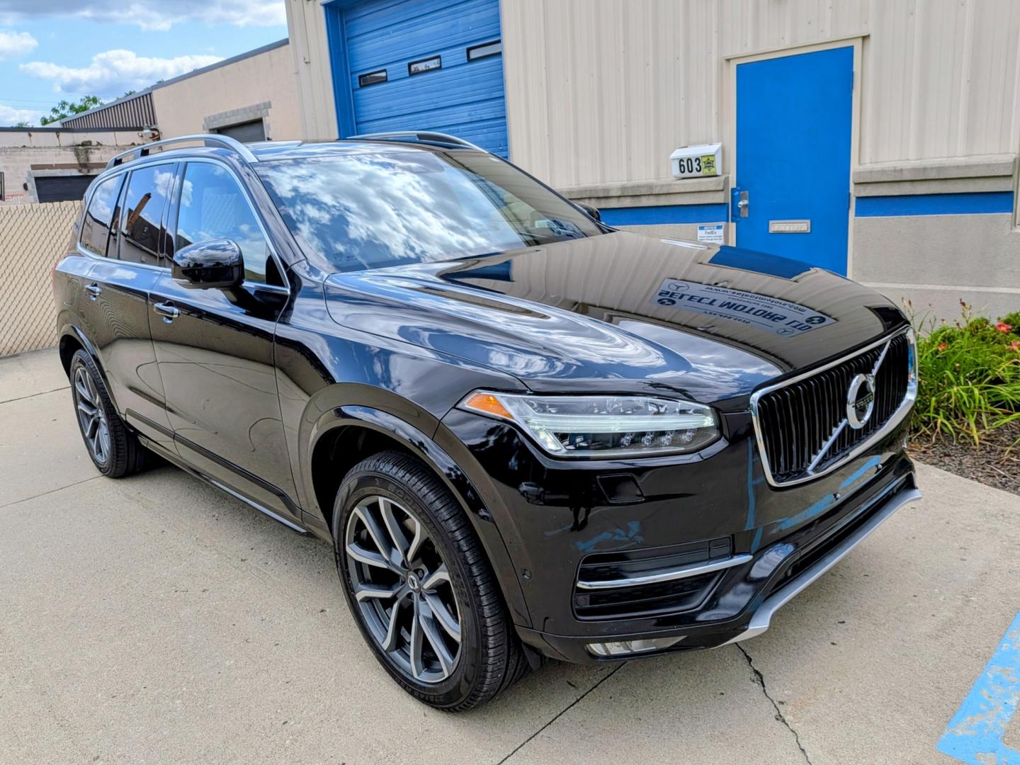 2016 Black /Amber leather Volvo XC90 T6 Momentum (YV4A22PK3G1) with an 2.0L L4 DOHC 16V engine, 8A transmission, located at 603 Amelia Street, Plymouth, MI, 48170, (734) 459-5520, 42.378841, -83.464546 - Vehicles shown by appointment - Please call ahead - 734-459-5520, text 734-658-4573 or contact us via our web site at: http://www.selectmotors.com for complete Inventory, Photos, Videos and FREE Carfax Reports. 2016 Volvo XC90 T6 AWD Momentum Price: $13,995 (Warranty & Document Fee Included!)- Photo#12