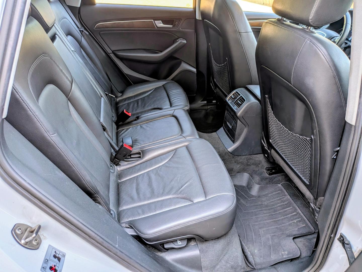 2013 White /Black Leather Audi Q5 2.0 quattro Premium (WA1LFAFP4DA) with an 2.0L L4 DOHC 16V engine, 6-Speed Automatic transmission, located at 603 Amelia Street, Plymouth, MI, 48170, (734) 459-5520, 42.378841, -83.464546 - Vehicles shown by appointment - Please call ahead - 734-459-5520, text 734-658-4573 or contact us via our web site at: http://www.selectmotors.com for complete Inventory, Photos, Videos and FREE Carfax Reports. 2013 Audi Q5 quattro 2.0T Premium Plus,Extra clean, runs and drives excellent — Warr- Photo#11