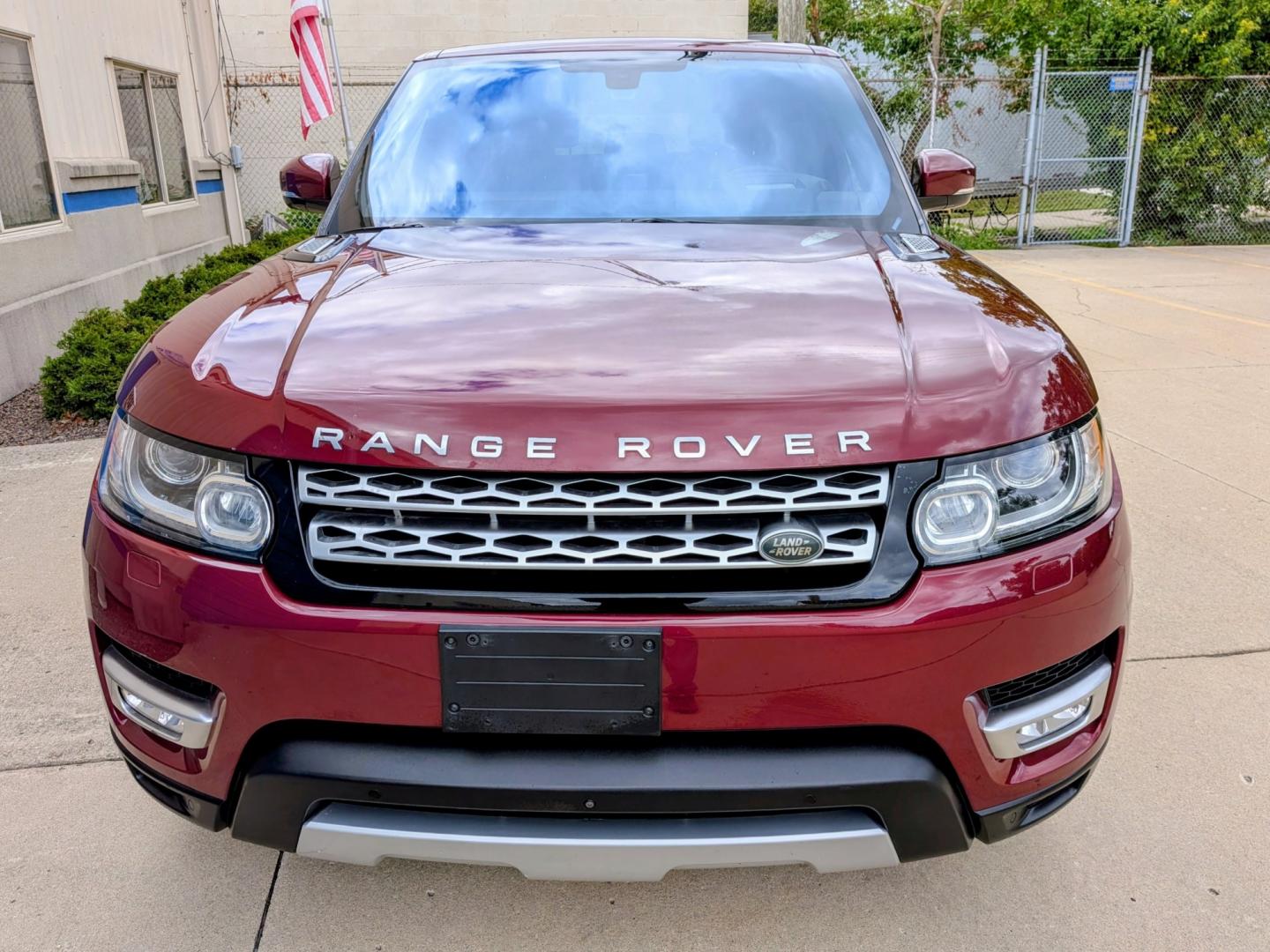 2016 Montalcino Red /Black Oxford Leather Land Rover Range Rover Sport HSE (SALWR2VF7GA) with an 3.0L V6 24V DOHC SUPERCHARGED engine, 8A transmission, located at 603 Amelia Street, Plymouth, MI, 48170, (734) 459-5520, 42.378841, -83.464546 - Vehicles shown by appointment - Please call ahead - 734-459-5520, text 734-658-4573 or contact us via our web site at: http://www.selectmotors.com for complete Inventory, Photos, Videos and FREE Carfax Reports. Link to original window sticker: https://monroneylabels.com/cars/16873621-2016-land-ro- Photo#1
