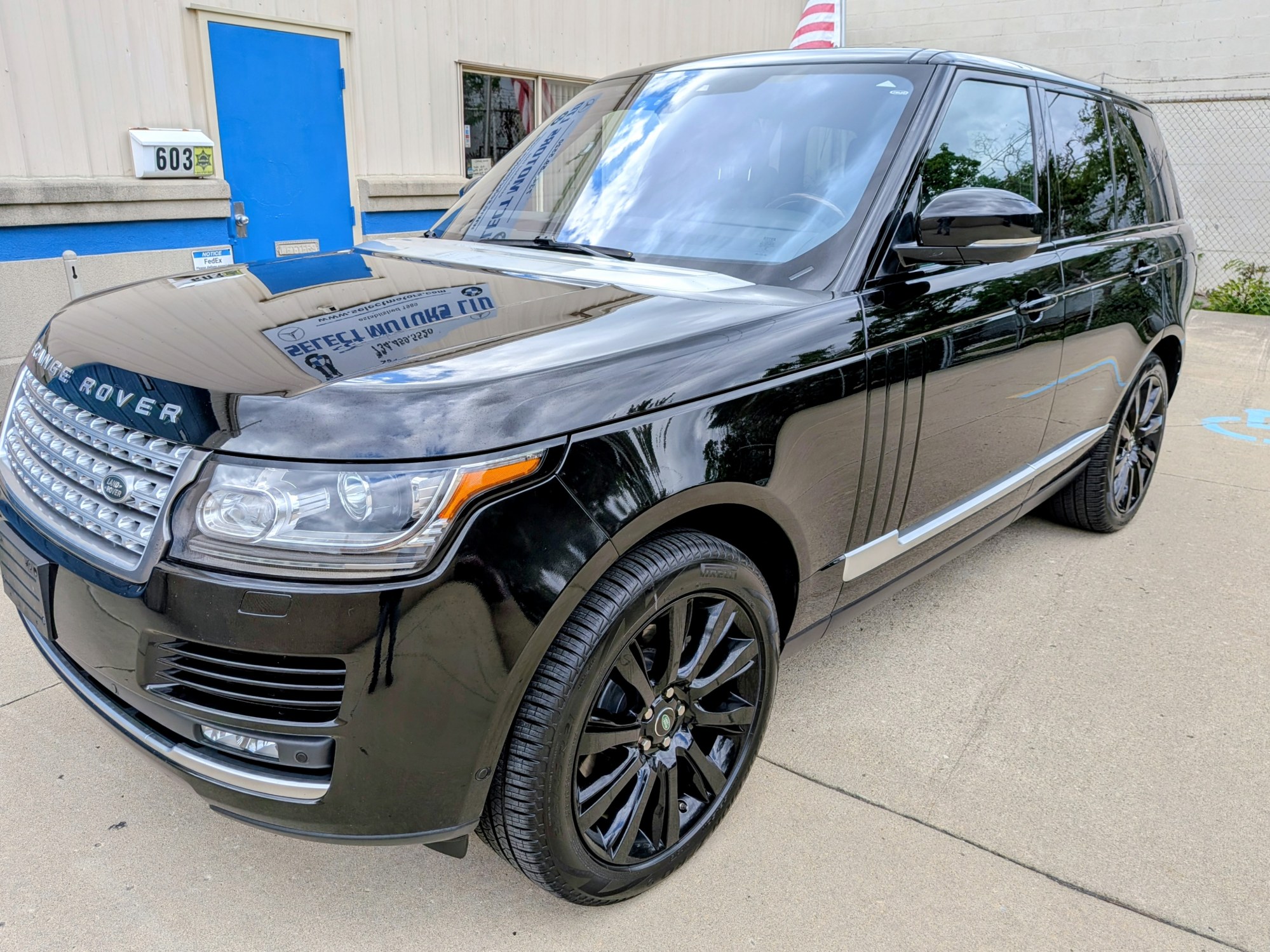 photo of 2017 Land Rover Range Rover HSE