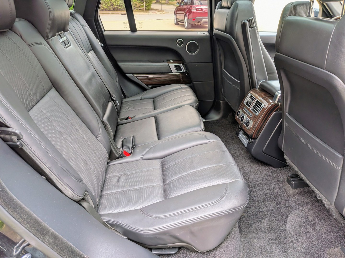 2017 Black /Ebony Land Rover Range Rover HSE (SALGS2FKXHA) with an 3.0L V6 DOHC 24V SUPERCHARGED engine, 8A transmission, located at 603 Amelia Street, Plymouth, MI, 48170, (734) 459-5520, 42.378841, -83.464546- Photo#9