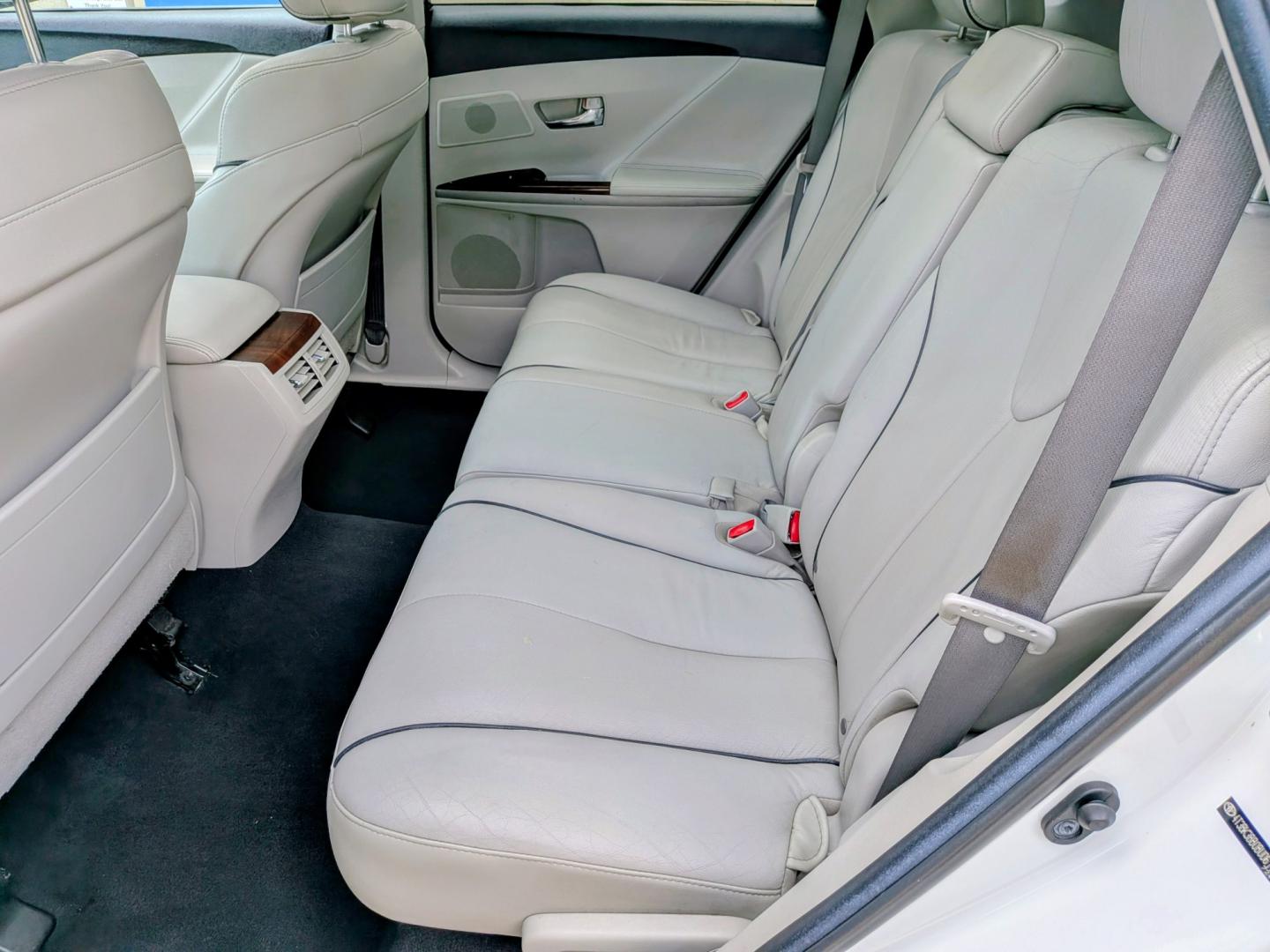2011 Blizzard Pearl /Light Gray Leather Toyota Venza AWD V6 (4T3BK3BB0BU) with an 3.5L V6 DOHC 24V engine, 6A transmission, located at 603 Amelia Street, Plymouth, MI, 48170, (734) 459-5520, 42.378841, -83.464546 - Vehicles shown by appointment - Please call ahead - 734-459-5520, text 734-658-4573 or contact us via our web site at: http://www.selectmotors.com for complete Inventory, Photos, Videos and FREE Carfax Reports. 2011 Toyota Venza V6 AWD – Fully Loaded & Exceptional Condition! Price: $10,995 (- Photo#4