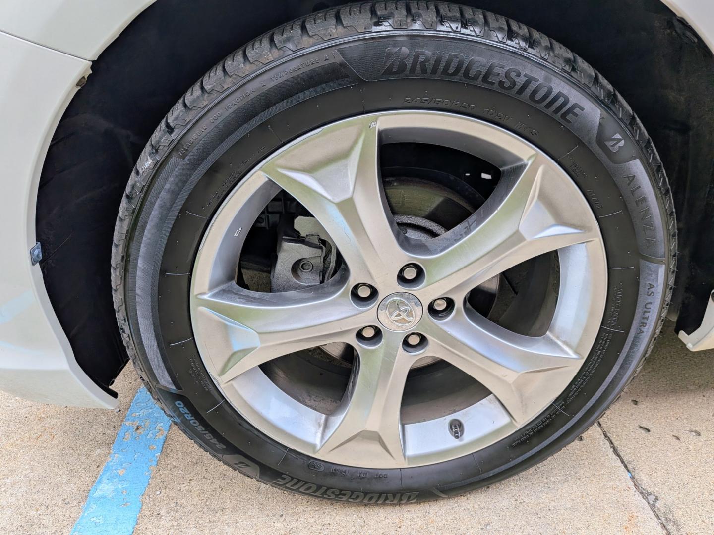 2011 Blizzard Pearl /Light Gray Leather Toyota Venza AWD V6 (4T3BK3BB0BU) with an 3.5L V6 DOHC 24V engine, 6A transmission, located at 603 Amelia Street, Plymouth, MI, 48170, (734) 459-5520, 42.378841, -83.464546 - Vehicles shown by appointment - Please call ahead - 734-459-5520, text 734-658-4573 or contact us via our web site at: http://www.selectmotors.com for complete Inventory, Photos, Videos and FREE Carfax Reports. 2011 Toyota Venza V6 AWD – Fully Loaded & Exceptional Condition! Price: $10,995 (- Photo#13