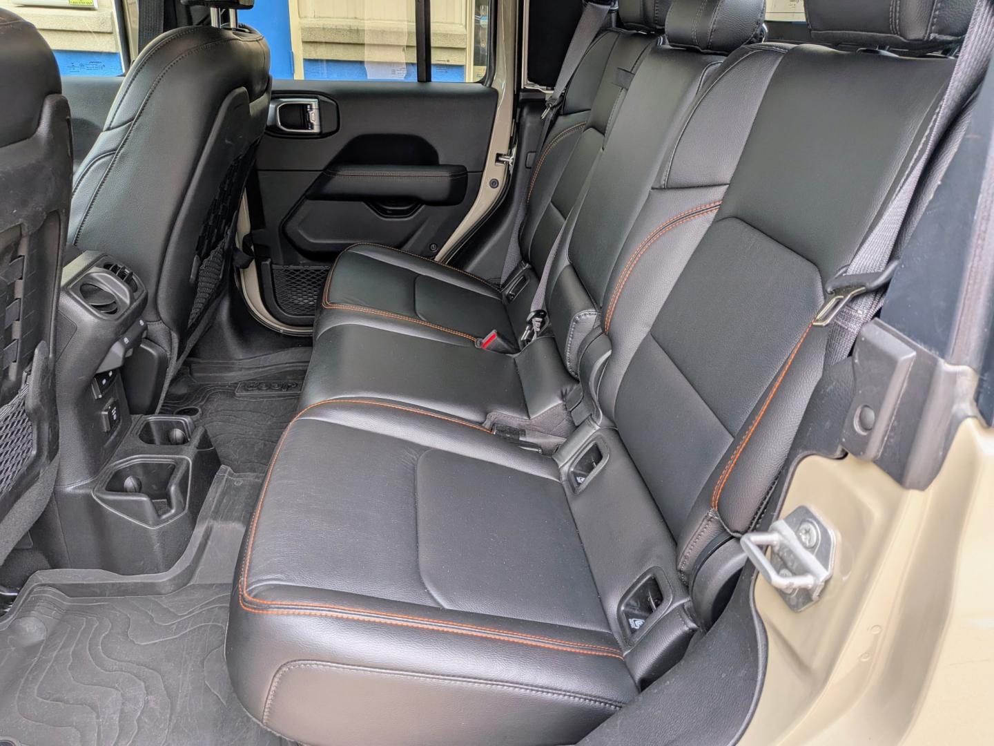 2022 Gobi /Black Jeep Gladiator Mojave (1C6JJTEG8NL) with an 3.6L V6 DOHC 24V engine, 6M transmission, located at 603 Amelia Street, Plymouth, MI, 48170, (734) 459-5520, 42.378841, -83.464546 - Vehicles shown by appointment - Please call ahead - 734-459-5520, text 734-658-4573 or contact us via our web site at: http://www.selectmotors.com for complete Inventory, Photos, Videos and FREE Carfax Reports. FOR SALE: 2022 Jeep Gladiator Mojave 4x4 Price: $29,995 | Limited Edition Gobi Clea- Photo#5