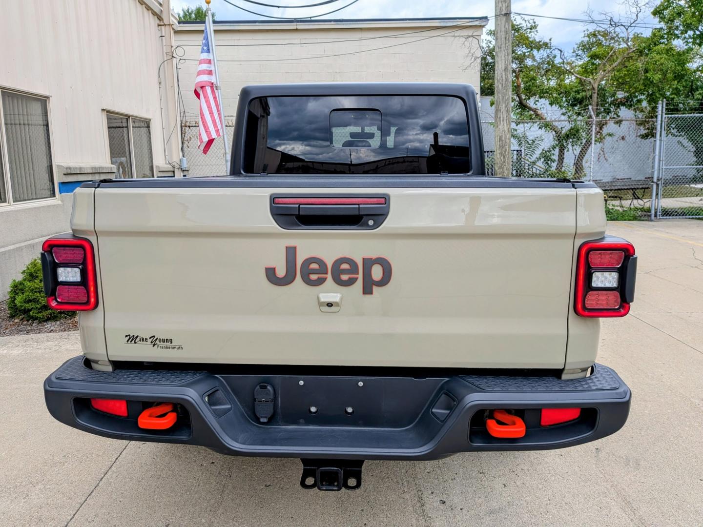 2022 Gobi /Black Jeep Gladiator Mojave (1C6JJTEG8NL) with an 3.6L V6 DOHC 24V engine, 6M transmission, located at 603 Amelia Street, Plymouth, MI, 48170, (734) 459-5520, 42.378841, -83.464546 - Vehicles shown by appointment - Please call ahead - 734-459-5520, text 734-658-4573 or contact us via our web site at: http://www.selectmotors.com for complete Inventory, Photos, Videos and FREE Carfax Reports. FOR SALE: 2022 Jeep Gladiator Mojave 4x4 Price: $29,995 | Limited Edition Gobi Clea- Photo#14