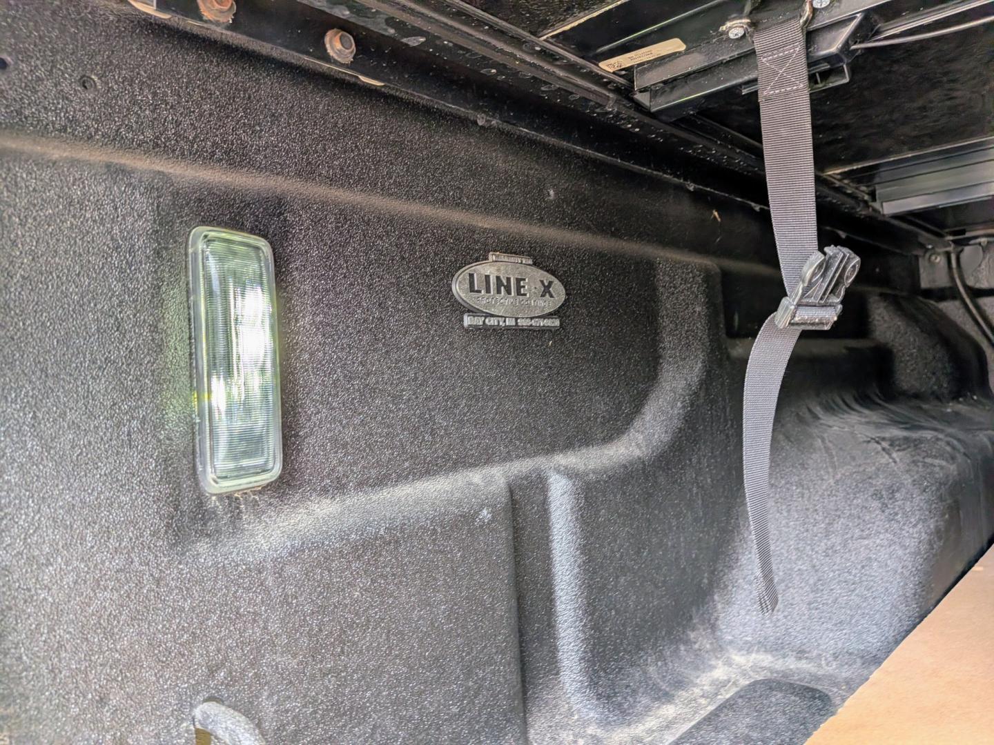 2022 Gobi /Black Jeep Gladiator Mojave (1C6JJTEG8NL) with an 3.6L V6 DOHC 24V engine, 6M transmission, located at 603 Amelia Street, Plymouth, MI, 48170, (734) 459-5520, 42.378841, -83.464546 - Vehicles shown by appointment - Please call ahead - 734-459-5520, text 734-658-4573 or contact us via our web site at: http://www.selectmotors.com for complete Inventory, Photos, Videos and FREE Carfax Reports. FOR SALE: 2022 Jeep Gladiator Mojave 4x4 Price: $29,995 | Limited Edition Gobi Clea- Photo#15