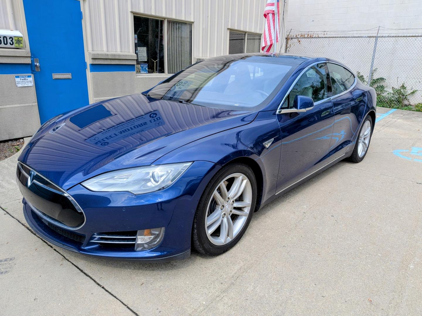 2015 Blue /Grey Leather Tesla Model S 70D (5YJSA1S21FF) with an ELECTRIC engine, 1A transmission, located at 603 Amelia Street, Plymouth, MI, 48170, (734) 459-5520, 42.378841, -83.464546 - Vehicles shown by appointment - Please call ahead - 734-459-5520, text 734-658-4573 or contact us via our web site at: http://www.selectmotors.com for complete Inventory, Photos, Videos and FREE Carfax Reports. 2015 Tesla Model S 70D – Rare Early Spec Asking Price: $15,995 (Document fee incl- Photo#1