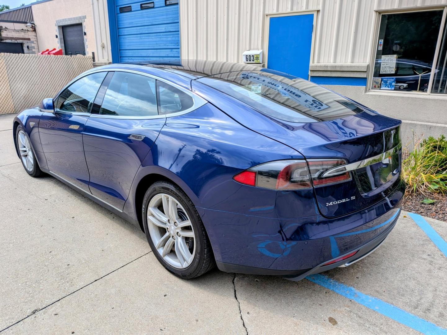 2015 Blue /Grey Leather Tesla Model S 70D (5YJSA1S21FF) with an ELECTRIC engine, 1A transmission, located at 603 Amelia Street, Plymouth, MI, 48170, (734) 459-5520, 42.378841, -83.464546 - Vehicles shown by appointment - Please call ahead - 734-459-5520, text 734-658-4573 or contact us via our web site at: http://www.selectmotors.com for complete Inventory, Photos, Videos and FREE Carfax Reports. 2015 Tesla Model S 70D – Rare Early Spec Asking Price: $15,995 (Document fee incl- Photo#4