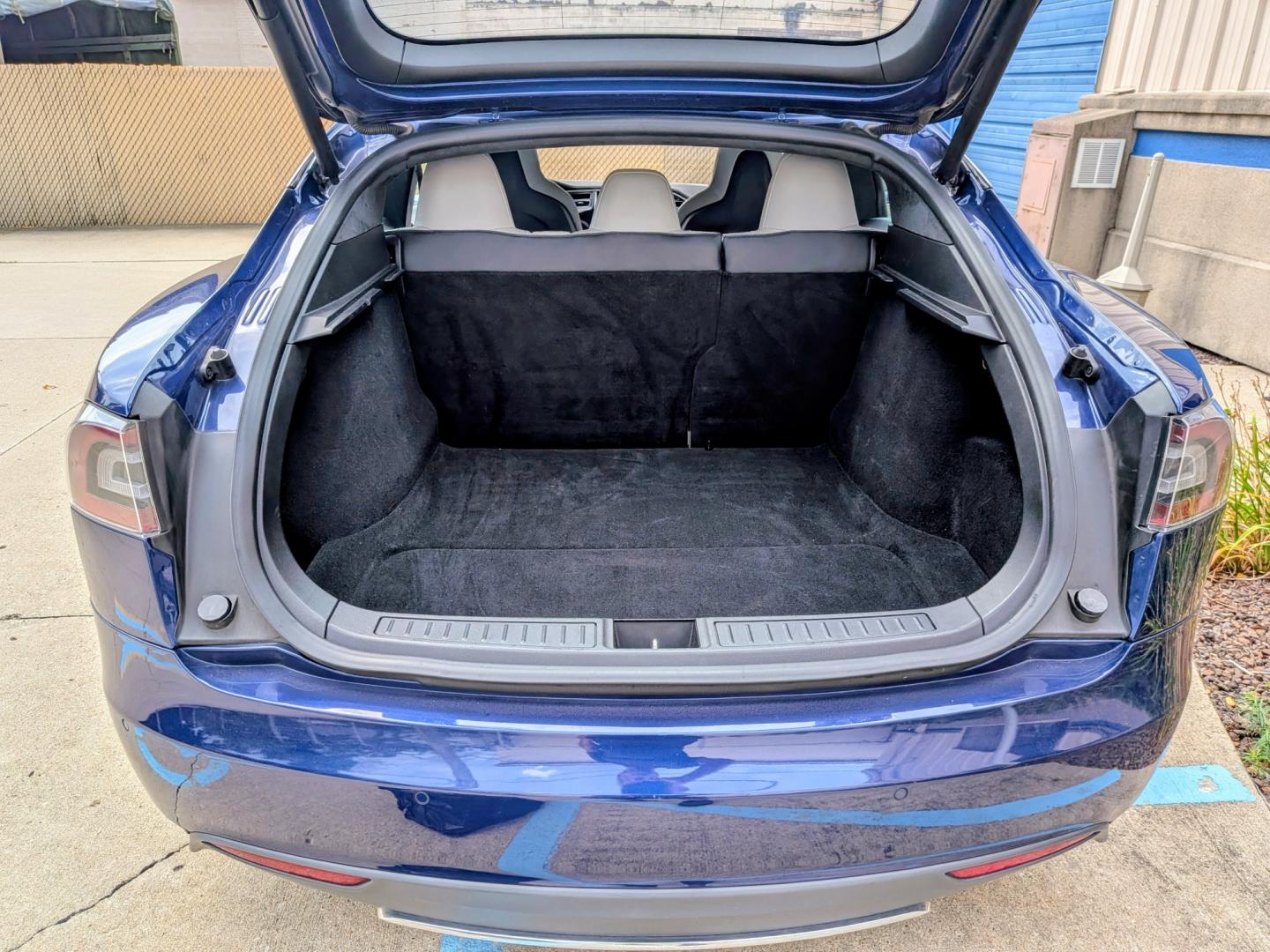 2015 Blue /Grey Leather Tesla Model S 70D (5YJSA1S21FF) with an ELECTRIC engine, 1A transmission, located at 603 Amelia Street, Plymouth, MI, 48170, (734) 459-5520, 42.378841, -83.464546 - Vehicles shown by appointment - Please call ahead - 734-459-5520, text 734-658-4573 or contact us via our web site at: http://www.selectmotors.com for complete Inventory, Photos, Videos and FREE Carfax Reports. 2015 Tesla Model S 70D – Rare Early Spec Asking Price: $15,995 (Document fee incl- Photo#7