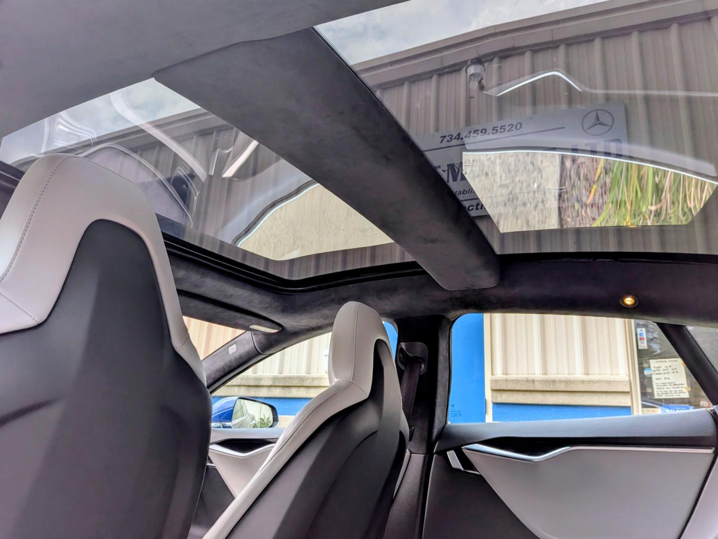 2015 Blue /Grey Leather Tesla Model S 70D (5YJSA1S21FF) with an ELECTRIC engine, 1A transmission, located at 603 Amelia Street, Plymouth, MI, 48170, (734) 459-5520, 42.378841, -83.464546 - Vehicles shown by appointment - Please call ahead - 734-459-5520, text 734-658-4573 or contact us via our web site at: http://www.selectmotors.com for complete Inventory, Photos, Videos and FREE Carfax Reports. 2015 Tesla Model S 70D – Rare Early Spec Asking Price: $15,995 (Document fee incl- Photo#10