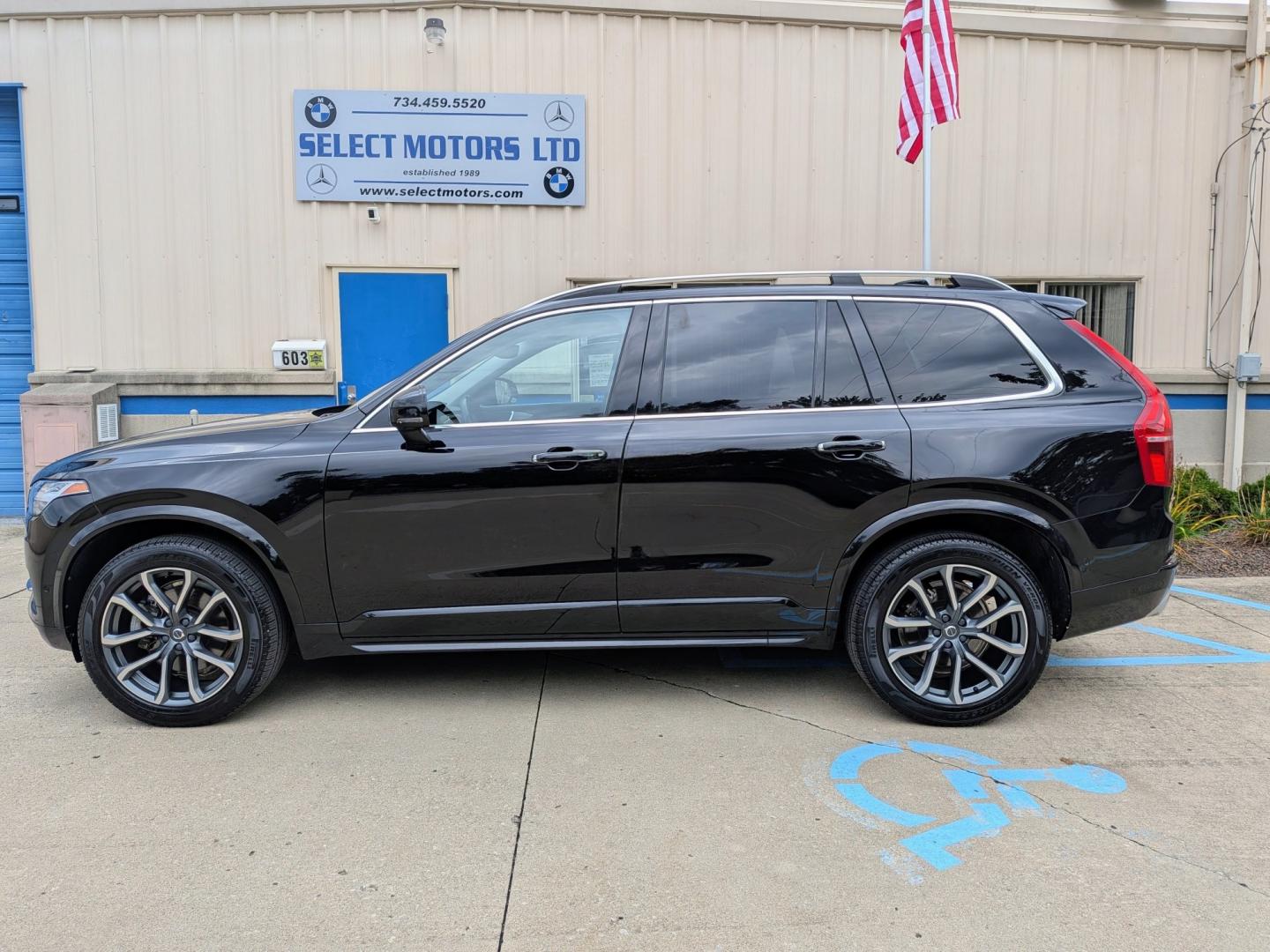 2018 Black Volvo XC90 T6 Momentum AWD (YV4A22PK1J1) with an 2.0L L4 DOHC 16V engine, 8A transmission, located at 603 Amelia Street, Plymouth, MI, 48170, (734) 459-5520, 42.378841, -83.464546 - Vehicles shown by appointment - Please call ahead - 734-459-5520, text 734-658-4573 or contact us via our web site at: http://www.selectmotors.com for complete Inventory, Photos, Videos and FREE Carfax Reports. 2018 Volvo XC90 T6 AWD Momentum Price: $18,995 (Includes Warranty & Document Fee —- Photo#2