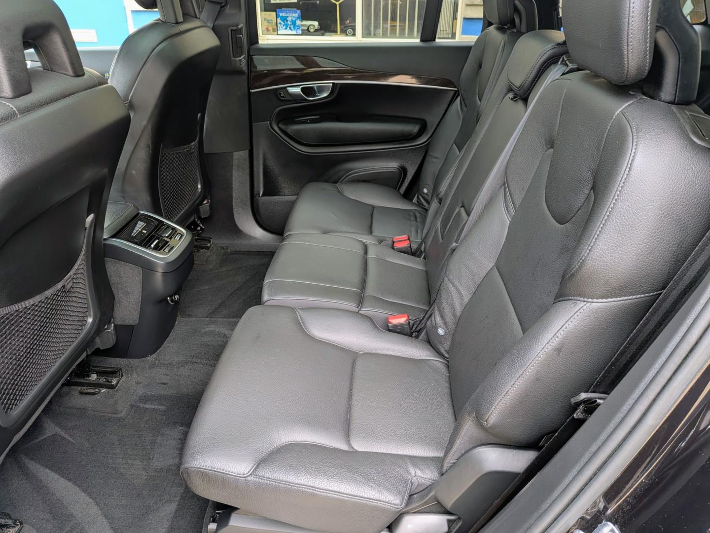 2018 Black Volvo XC90 T6 Momentum AWD (YV4A22PK1J1) with an 2.0L L4 DOHC 16V engine, 8A transmission, located at 603 Amelia Street, Plymouth, MI, 48170, (734) 459-5520, 42.378841, -83.464546 - Vehicles shown by appointment - Please call ahead - 734-459-5520, text 734-658-4573 or contact us via our web site at: http://www.selectmotors.com for complete Inventory, Photos, Videos and FREE Carfax Reports. 2018 Volvo XC90 T6 AWD Momentum Price: $18,995 (Includes Warranty & Document Fee —- Photo#6