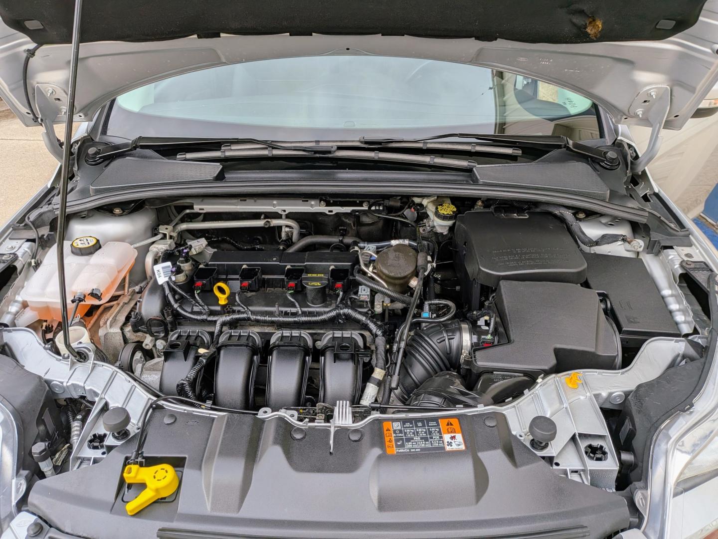 2014 Silver /Black Ford Focus SE Sedan (1FADP3F21EL) with an 2.0L L4 DOHC 16V engine, Automatic transmission, located at 603 Amelia Street, Plymouth, MI, 48170, (734) 459-5520, 42.378841, -83.464546 - Vehicles shown by appointment - Please call ahead - 734-459-5520, text 734-658-4573 or contact us via our web site at: http://www.selectmotors.com for complete Inventory, Photos, Videos and FREE Carfax Reports. 2014 Ford Focus SE Sedan – Only 32k Miles! Price: $8,995 (Includes Document Fee- Photo#15