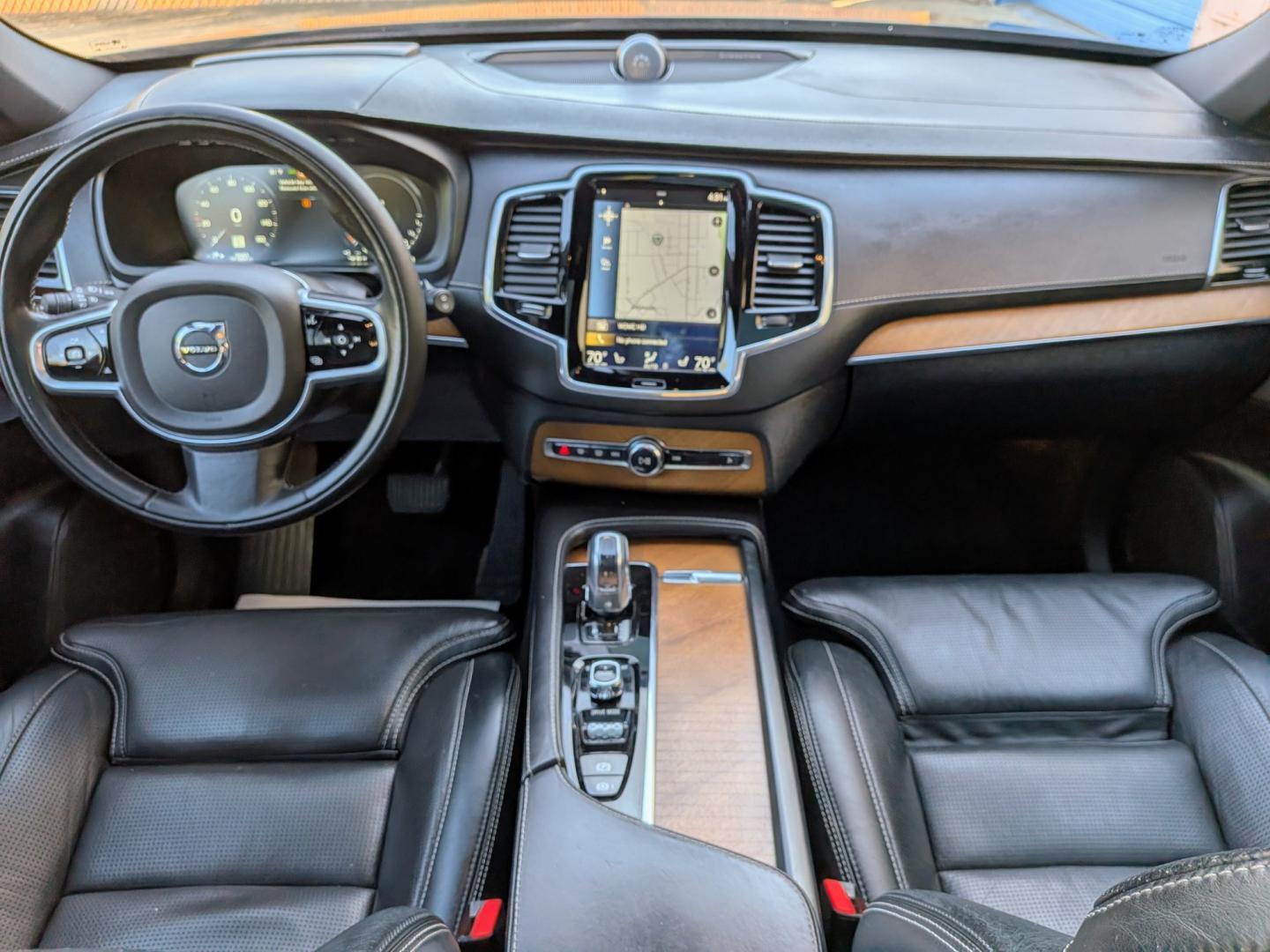 2017 Black /Black Leather Volvo XC90 T8 Inscription AWD (YV4BC0PL0H1) with an 2.0L L4 DOHC 16V HYBRID engine, 8A transmission, located at 603 Amelia Street, Plymouth, MI, 48170, (734) 459-5520, 42.378841, -83.464546 - Vehicles shown by appointment - Please call ahead - 734-459-5520, text 734-658-4573 or contact us via our web site at: http://www.selectmotors.com for complete Inventory, Photos, Videos and FREE Carfax Reports. 2017 Volvo XC90 T8 E-AWD Inscription Price: $18,995 (Includes warranty and document f- Photo#10