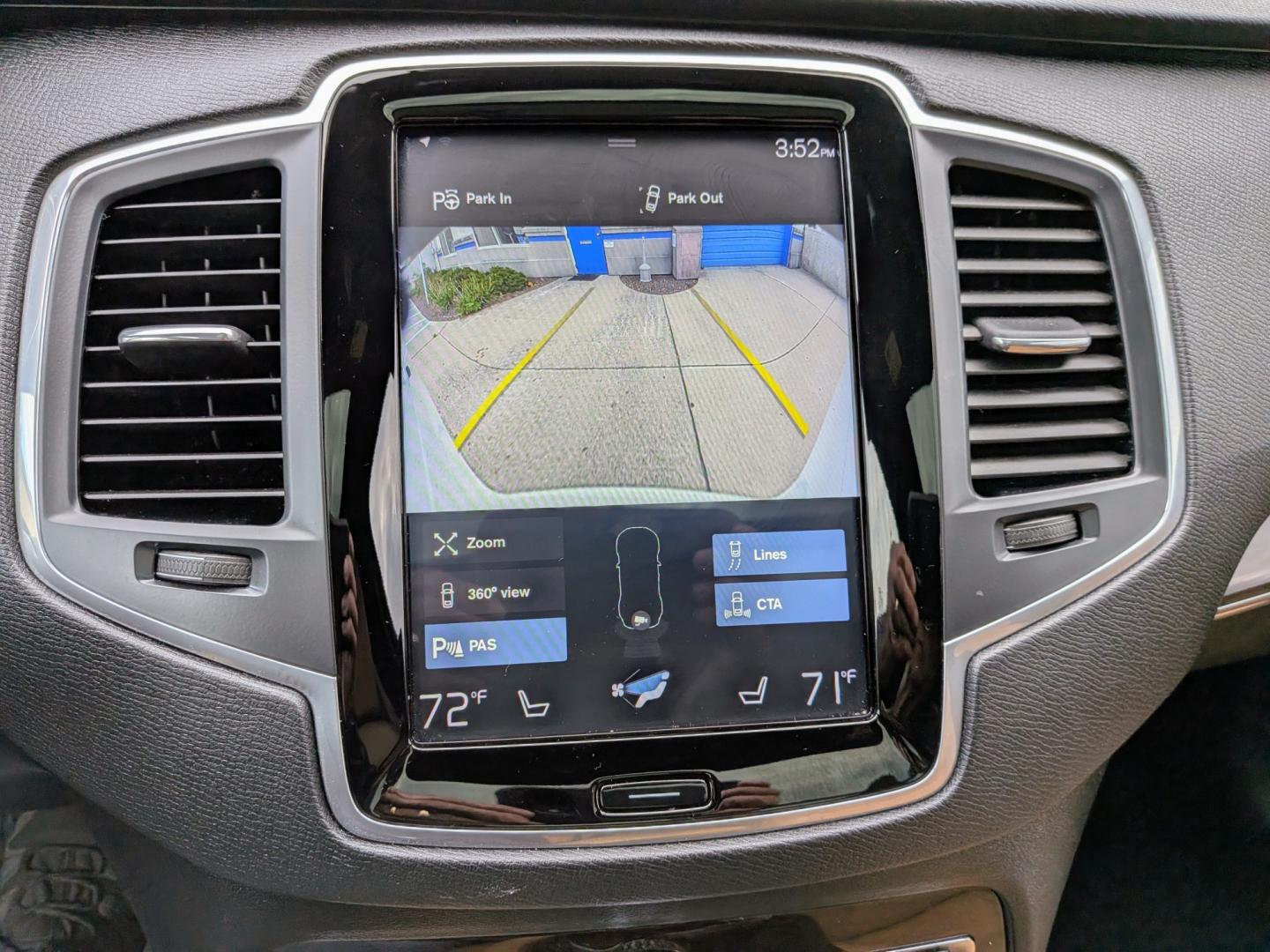 2019 White /Black and Tan Volvo XC90 T6 Momentum AWD (YV4A22PK7K1) with an 2.0L L4 DOHC 16V engine, 8A transmission, located at 603 Amelia Street, Plymouth, MI, 48170, (734) 459-5520, 42.378841, -83.464546 - Vehicles shown by appointment - Please call ahead - 734-459-5520, text 734-658-4573 or contact us via our web site at: http://www.selectmotors.com for complete Inventory, Photos, Videos and FREE Carfax Reports. 2019 Volvo XC90 T6 AWD Momentum Price: $15,995 (Includes Warranty & Document Fee)Mile- Photo#12
