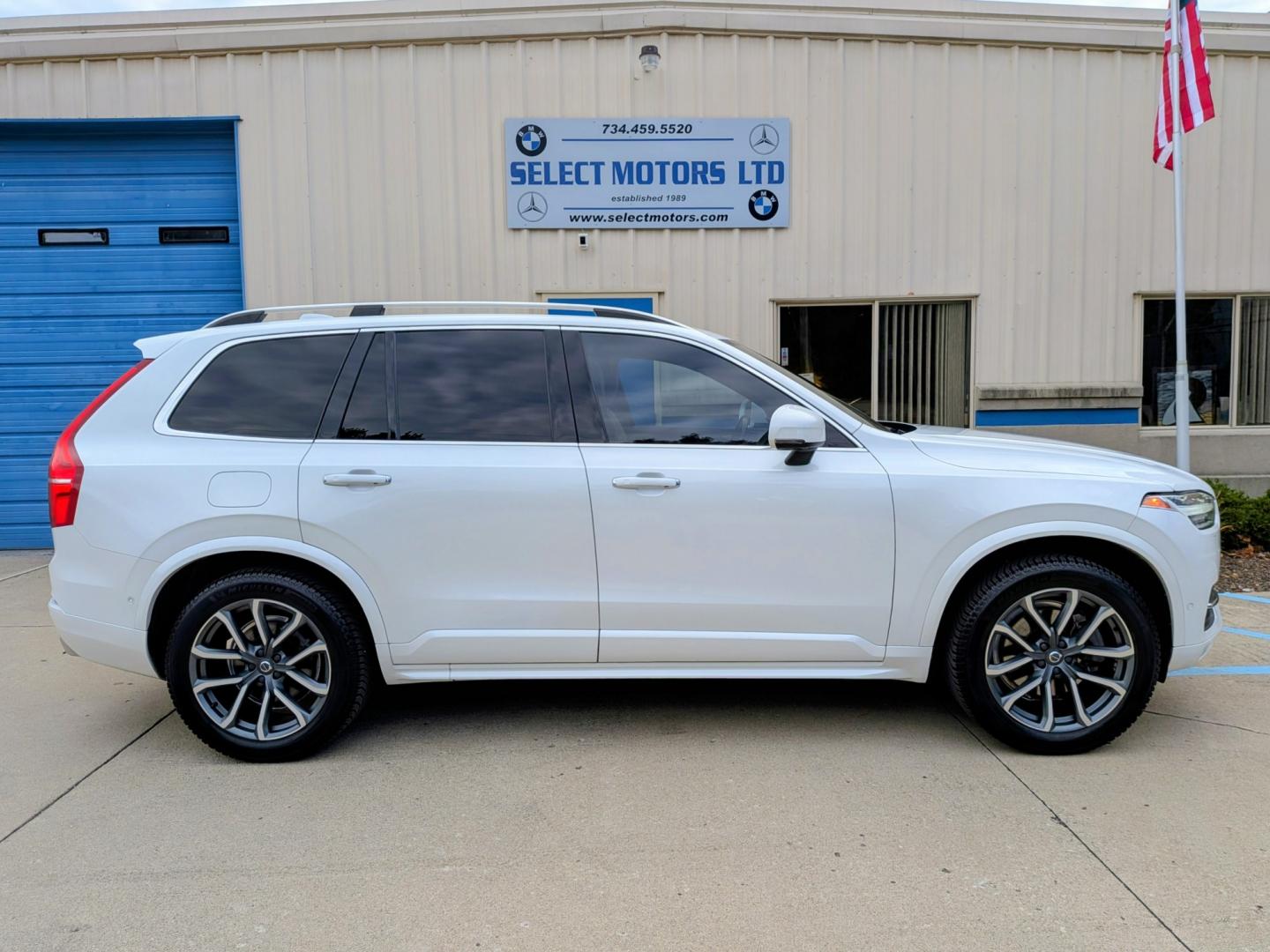 2019 White /Black and Tan Volvo XC90 T6 Momentum AWD (YV4A22PK7K1) with an 2.0L L4 DOHC 16V engine, 8A transmission, located at 603 Amelia Street, Plymouth, MI, 48170, (734) 459-5520, 42.378841, -83.464546 - Vehicles shown by appointment - Please call ahead - 734-459-5520, text 734-658-4573 or contact us via our web site at: http://www.selectmotors.com for complete Inventory, Photos, Videos and FREE Carfax Reports. 2019 Volvo XC90 T6 AWD Momentum Price: $15,995 (Includes Warranty & Document Fee)Mile- Photo#14