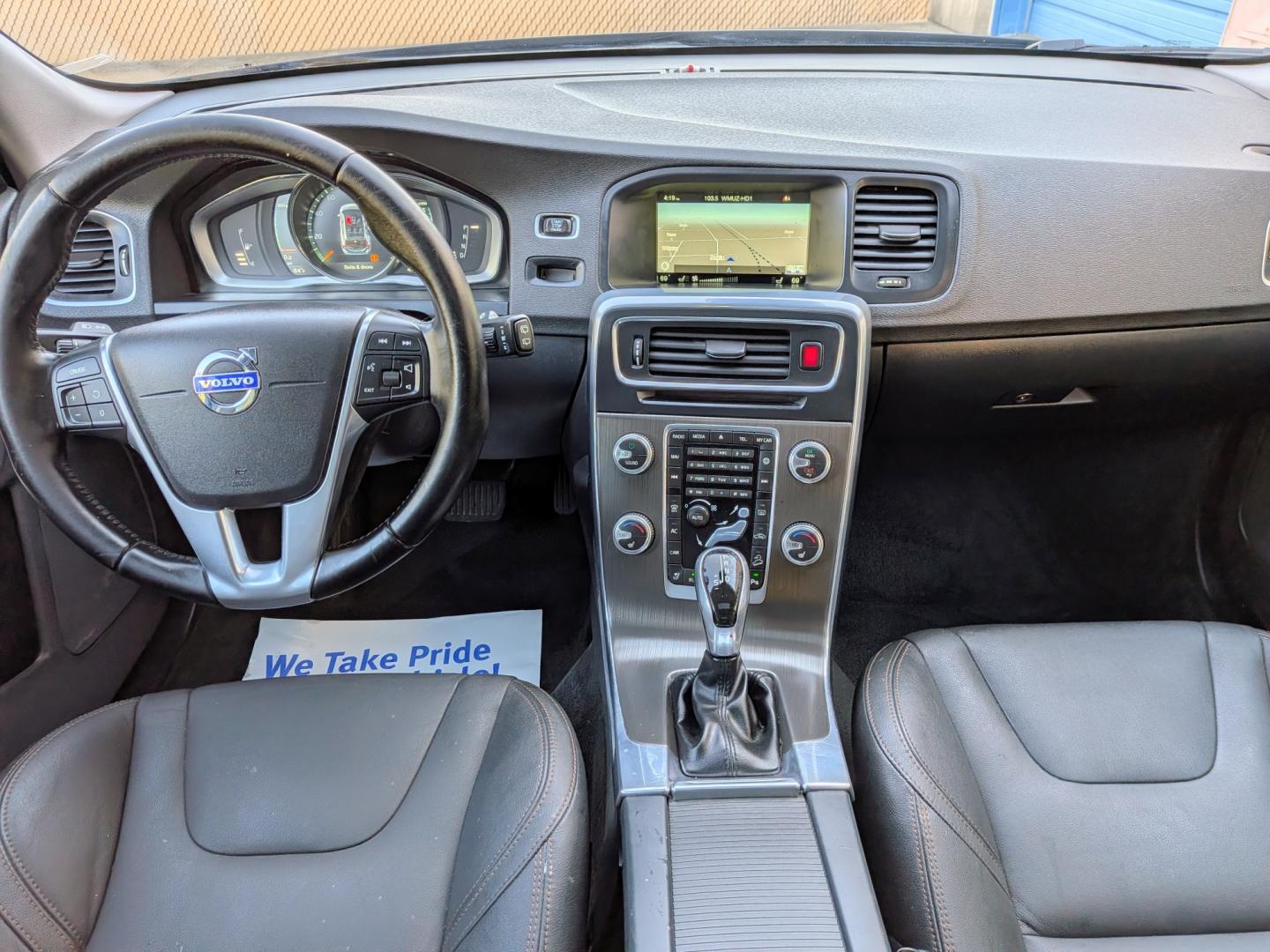 2015 Black Volvo V60 Cross Country T5 Premier (YV4612HK8F1) with an 2.5L L5 DOHC 20V engine, 6A transmission, located at 603 Amelia Street, Plymouth, MI, 48170, (734) 459-5520, 42.378841, -83.464546 - Vehicles shown by appointment - Please call ahead - 734-459-5520, text 734-658-4573 or contact us via our web site at: http://www.selectmotors.com for complete Inventory, Photos, Videos and FREE Carfax Reports. 2015.5 Volvo V60 T5 AWD Cross Country PRICE: $12,995 (Includes Document Fee & Warrant- Photo#9