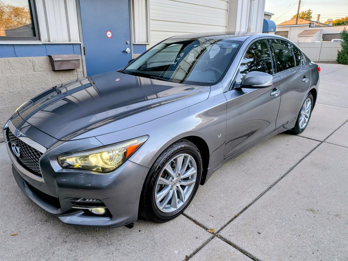 2015 INFINITI Q50 Premium