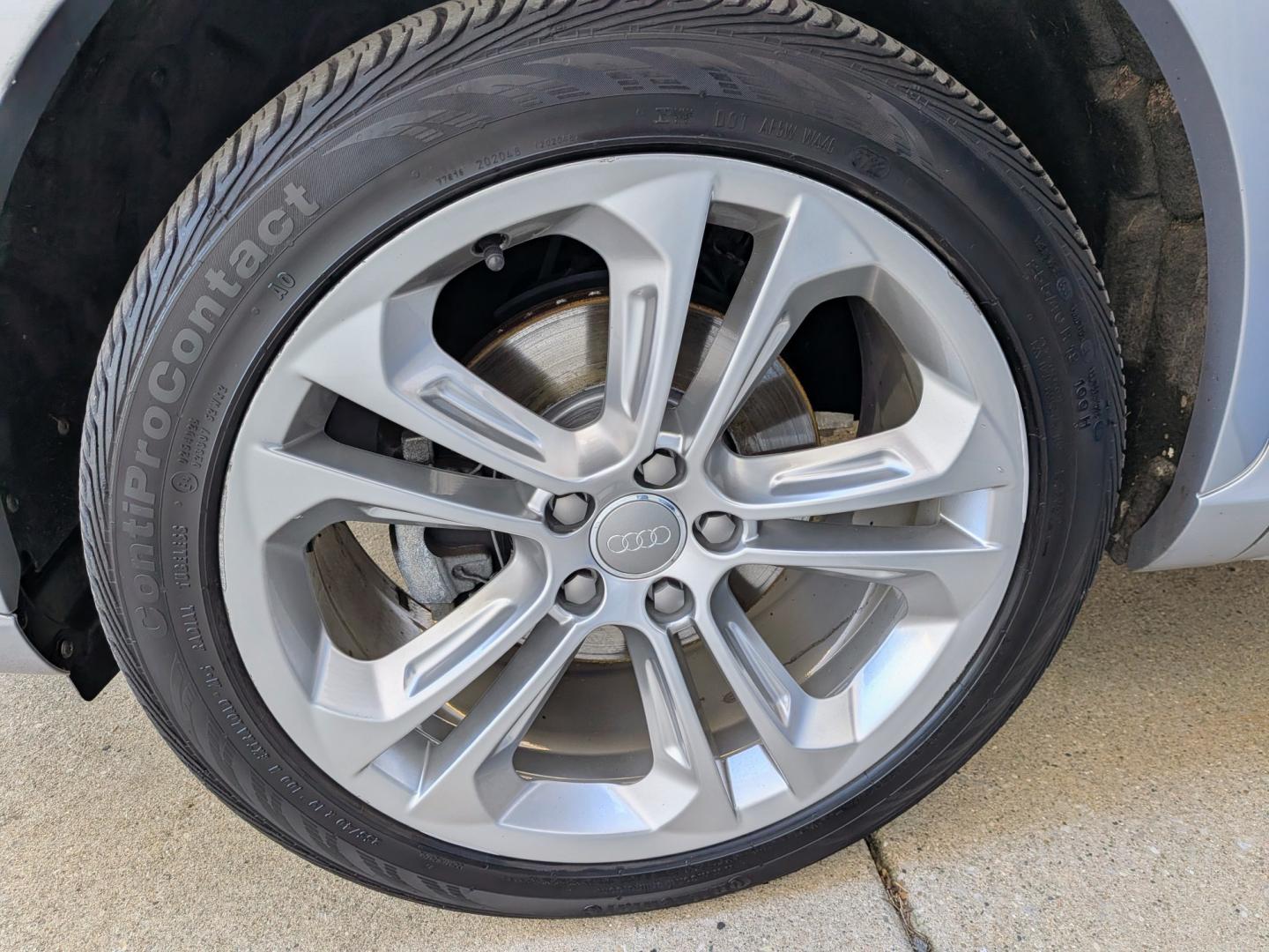 2018 Silver Metallic /Black Leather Audi Q3 Premium Plus quattro (WA1JCCFS1JR) with an 2.0L L4 DOHC 24V engine, 6A transmission, located at 603 Amelia Street, Plymouth, MI, 48170, (734) 459-5520, 42.378841, -83.464546 - Vehicles shown by appointment - Please call ahead - 734-459-5520, text 734-658-4573 or contact us via our web site at: http://www.selectmotors.com for complete Inventory, Photos, Videos and FREE Carfax Reports. 2018 Audi Q3 Premium Plus AWD (S Line Sport) Price: $12,995 (Includes Document Fee &- Photo#15